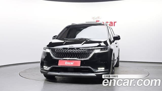 Kia Carnival 2020 — ფოტო 3/20