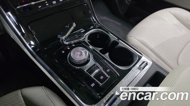Kia Carnival 2020 — ფოტო 9/20