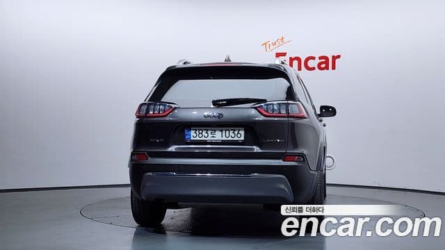 Jeep Cherokee 2021 — Şəkil 4/20