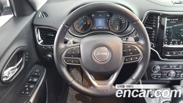 Jeep Cherokee 2021 — Şəkil 12/20