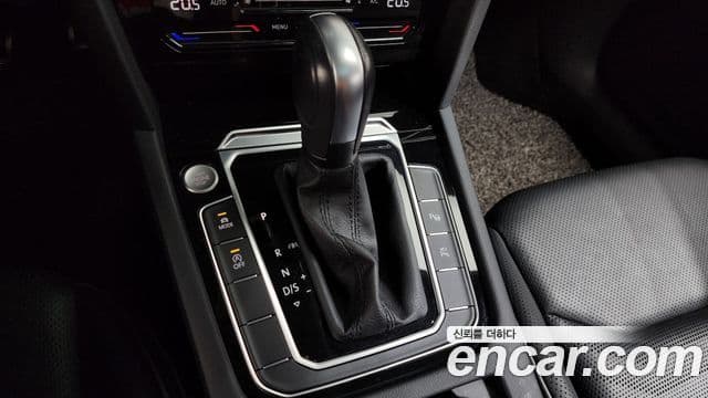 Volkswagen Arteon 2022 — Şəkil 9/20