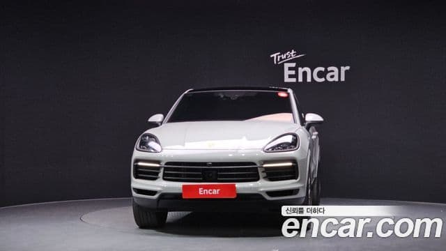 Porsche Cayenne 2022 — Photo 12/32