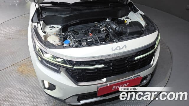 Kia Seltos 2023 — Şəkil 6/20
