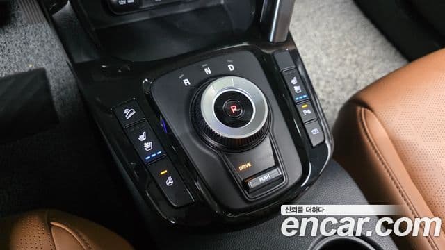 Kia Seltos 2023 — Şəkil 9/20