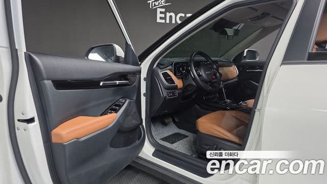 Kia Seltos 2023 — Şəkil 10/20