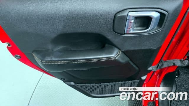 Jeep Wrangler 2024 — Photo 19/31