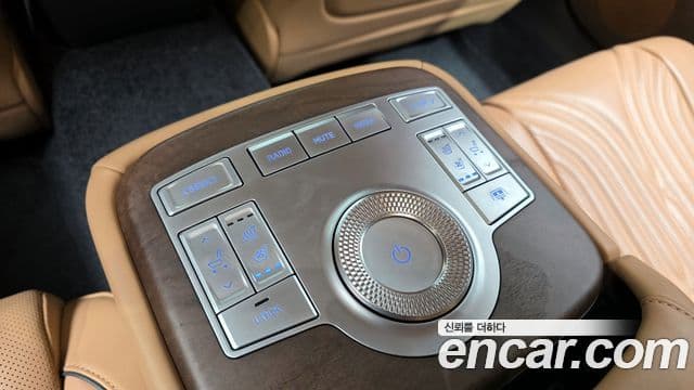 Genesis Electrified G80 2021 — Şəkil 19/20