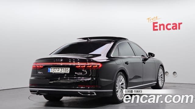 Audi A8 2020 — ფოტო 2/20
