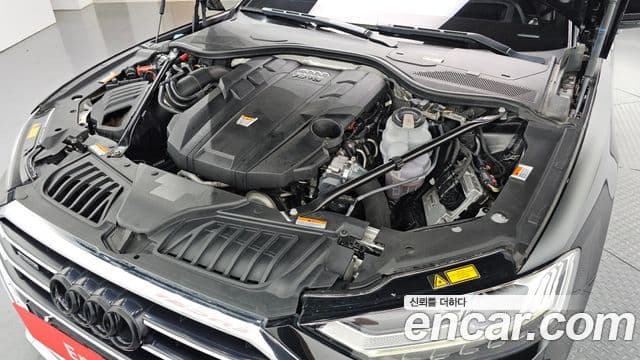 Audi A8 2020 — ფოტო 6/20