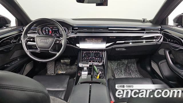 Audi A8 2020 — ფოტო 7/20