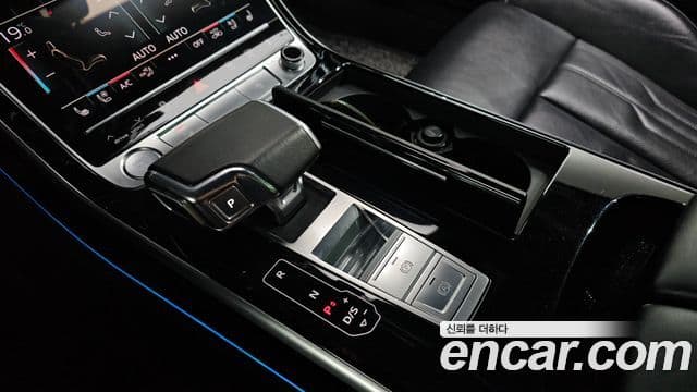 Audi A8 2020 — ფოტო 9/20