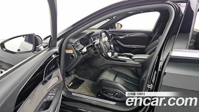 Audi A8 2020 — ფოტო 10/20