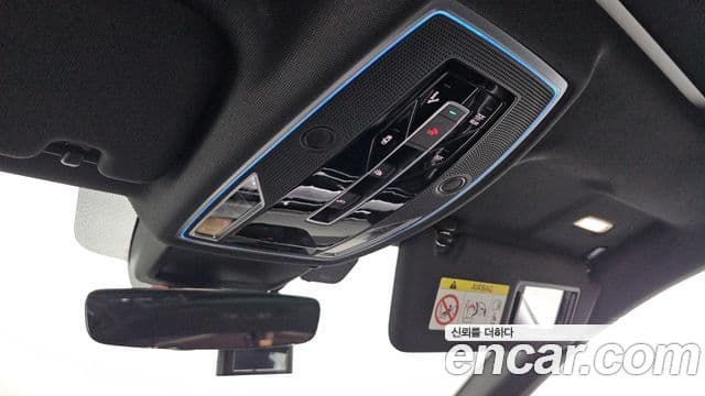Audi A8 2020 — ფოტო 16/20