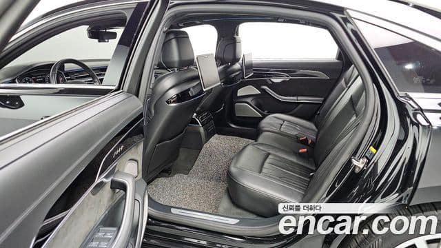 Audi A8 2020 — ფოტო 19/20