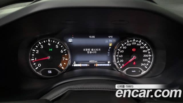 Jeep Renegade 2023 — ფოტო 8/20