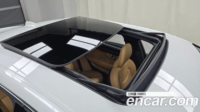 Volvo S90 2022 — Şəkil 17/20