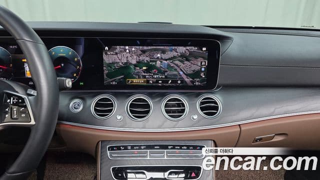 Mercedes-Benz E-Class 2022 — Şəkil 14/20