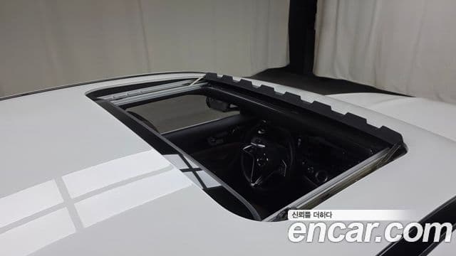 Mercedes-Benz E-Class 2022 — Şəkil 19/20