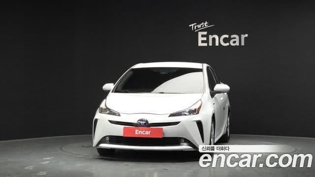 Toyota Prius 2021 — Şəkil 15/20