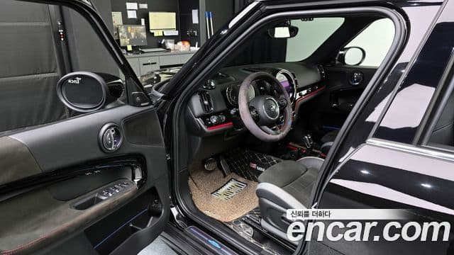 Mini Cooper S Countryman 2021 — ფოტო 10/20