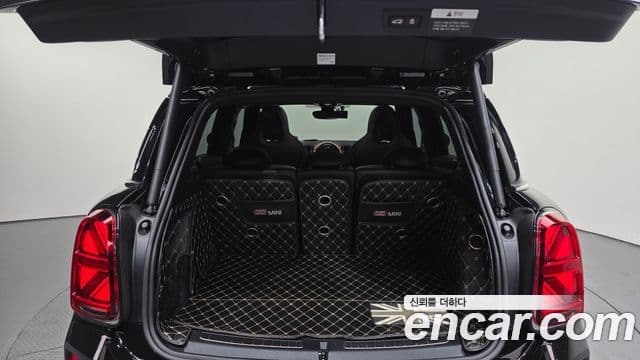 Mini Cooper S Countryman 2021 — ფოტო 18/20