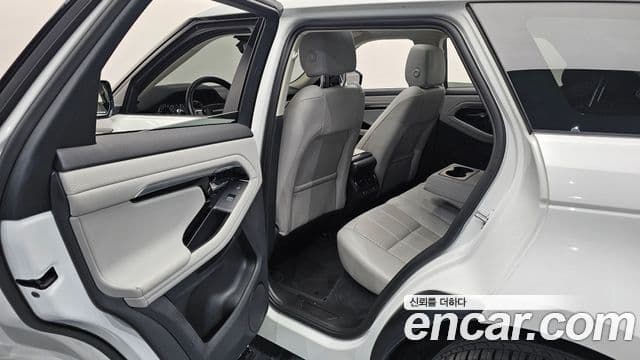 Land Rover Range Rover Evoque 2022 — ფოტო 11/20