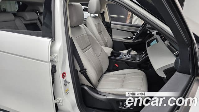 Land Rover Range Rover Evoque 2022 — ფოტო 12/20