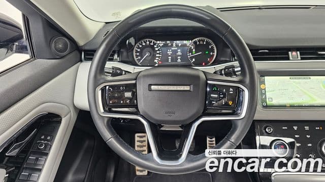 Land Rover Range Rover Evoque 2022 — ფოტო 13/20