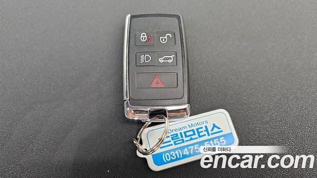 Land Rover Range Rover Evoque 2022 — Photo 5/35