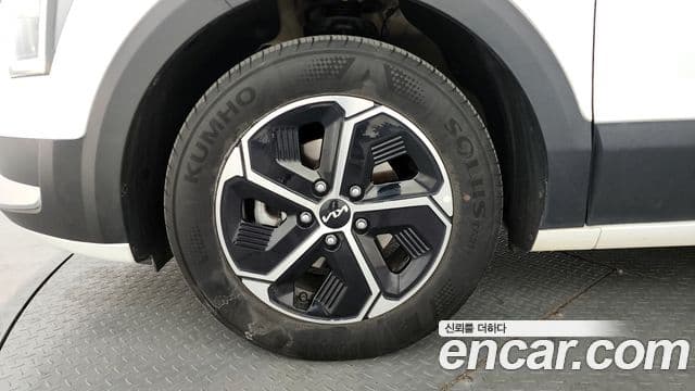 Kia Niro 2022 — ფოტო 5/20