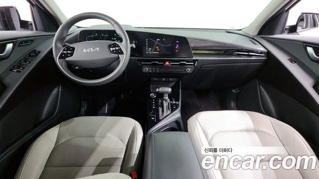 Kia Niro 2022 — ფოტო 7/20