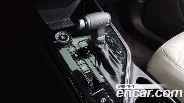 Kia Niro 2022 — ფოტო 9/20