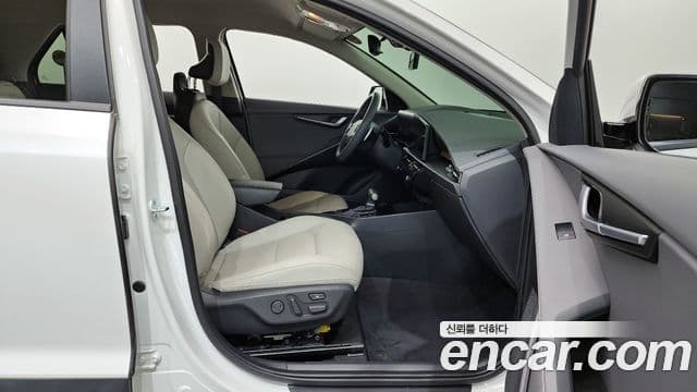 Kia Niro 2022 — ფოტო 11/20