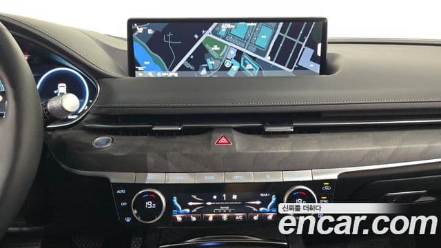 Genesis Electrified G80 2023 — ფოტო 14/20