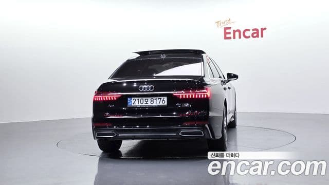 Audi A6 2022 — ფოტო 4/20