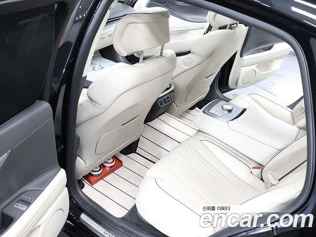Genesis G80 2023 — Şəkil 17/19