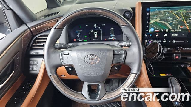 Toyota Alphard 2025 — Şəkil 12/20