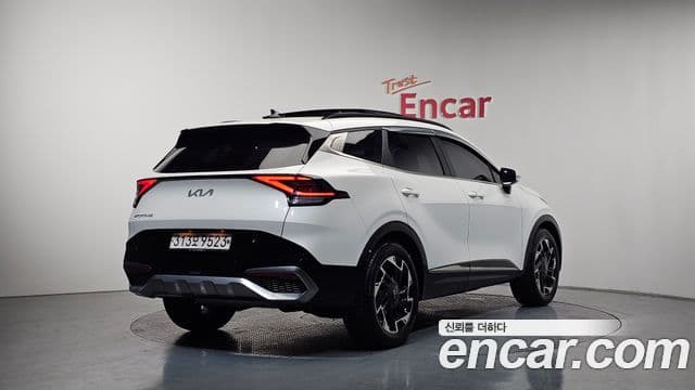 Kia Sportage 2022 — ფოტო 2/20