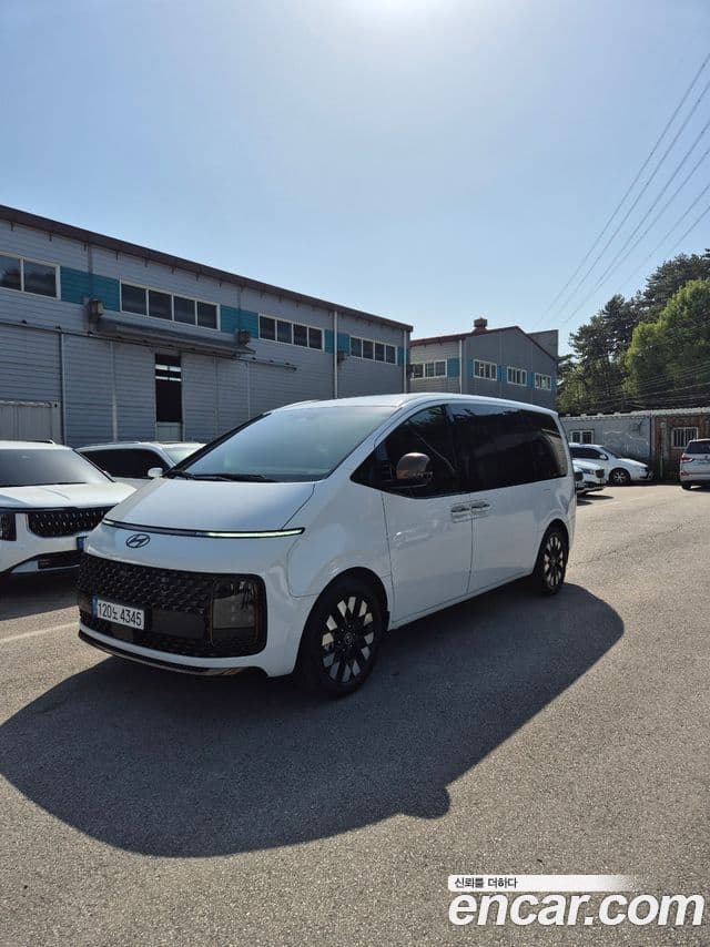 Hyundai Staria 2024 — Şəkil 1/19