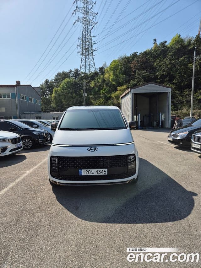 Hyundai Staria 2024 — Şəkil 2/19