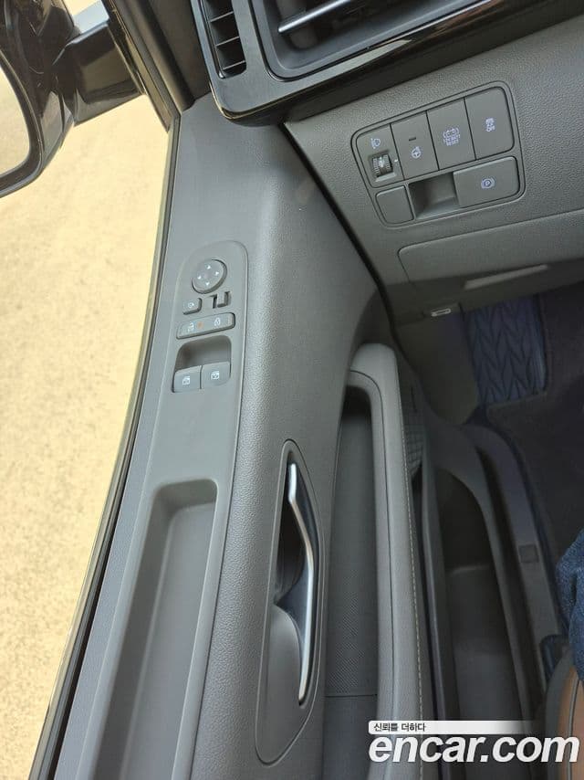 Hyundai Staria 2024 — Şəkil 8/19