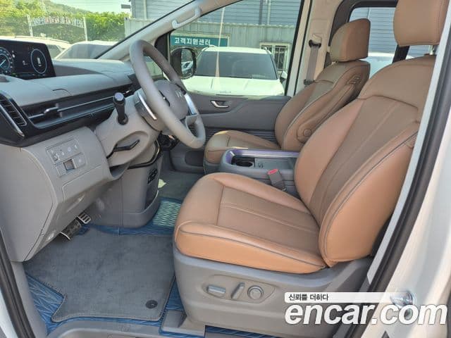 Hyundai Staria 2024 — Şəkil 14/19