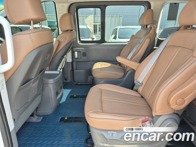Hyundai Staria 2024 — Şəkil 16/19