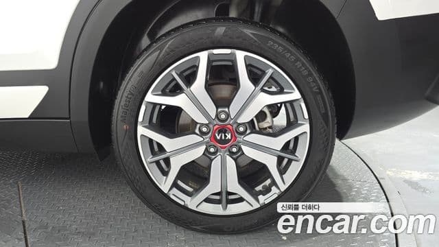 Kia Seltos 2020 — Şəkil 4/32