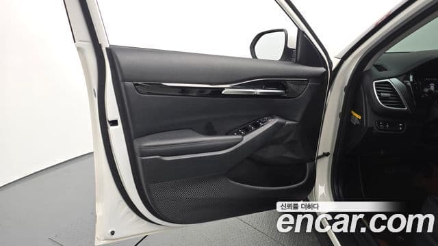 Kia Seltos 2020 — Şəkil 28/32