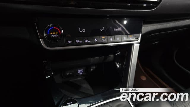 Kia Seltos 2020 — Şəkil 23/32