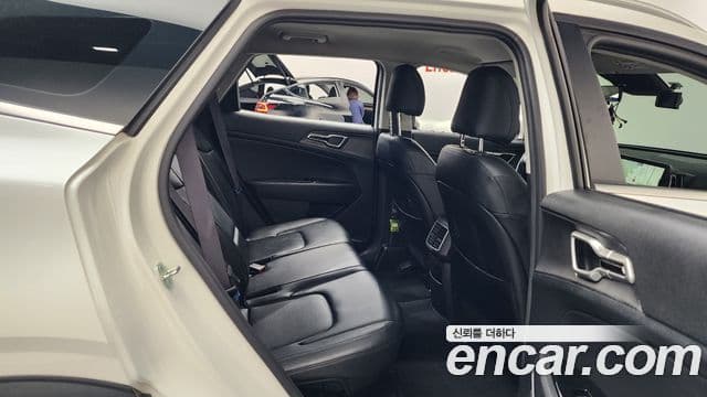 Kia Sportage 2022 — Şəkil 11/20