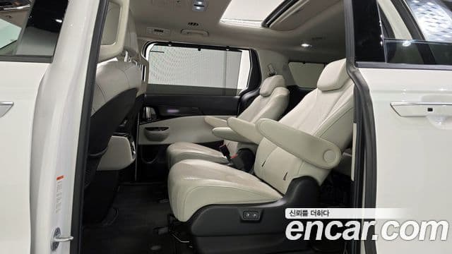 Kia Carnival 2020 — Şəkil 12/20