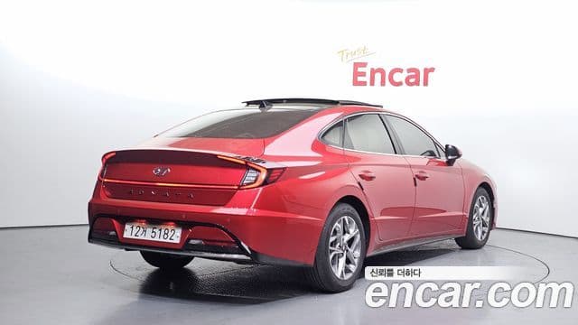 Hyundai Sonata 2019 — Фото 2/20