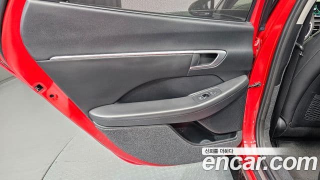 Hyundai Sonata Hybrid 2019 — Şəkil 26/30